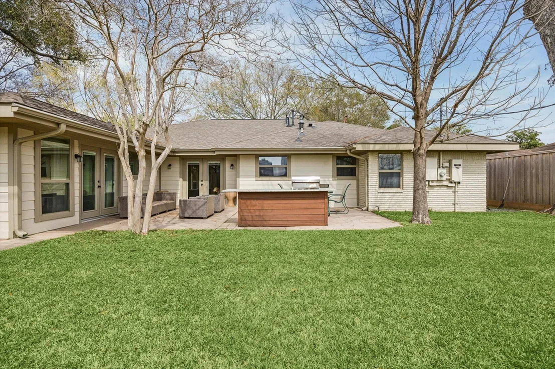 Photo of 9829 Pine Lake Drive