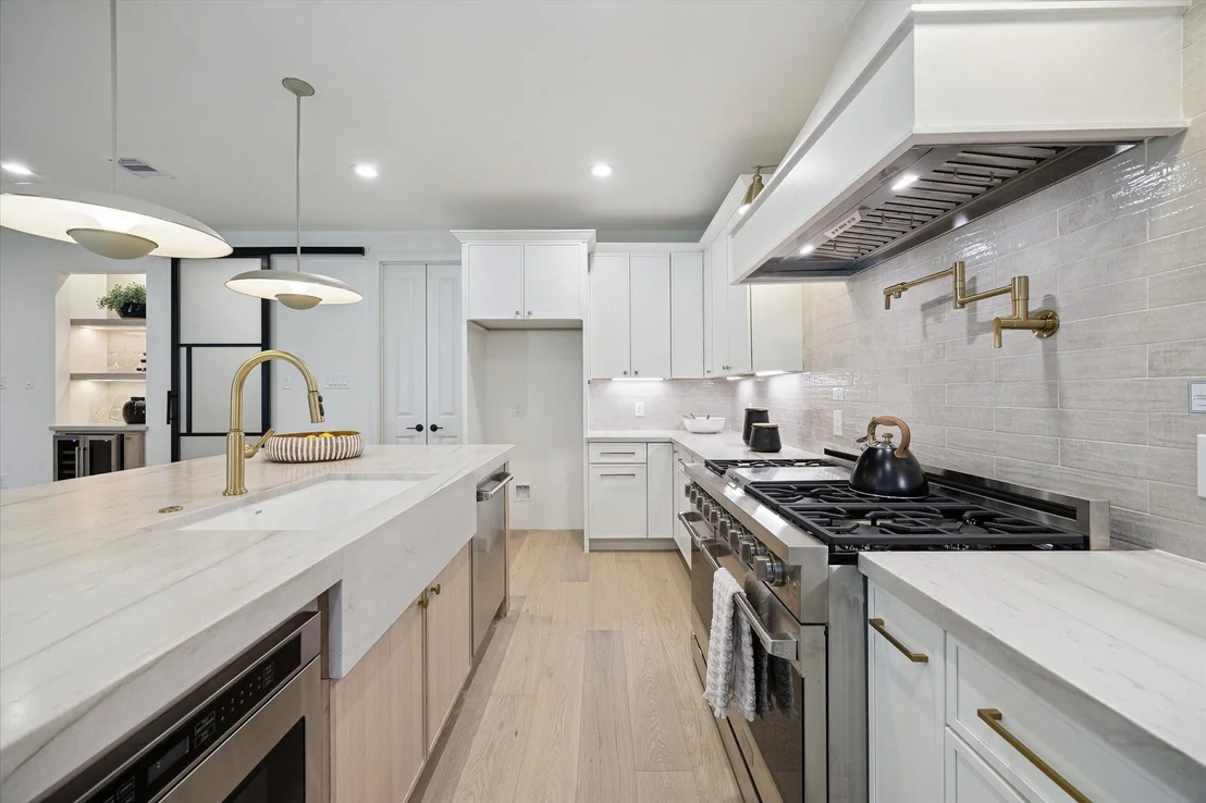 Photo of 10422 Timberoak Drive