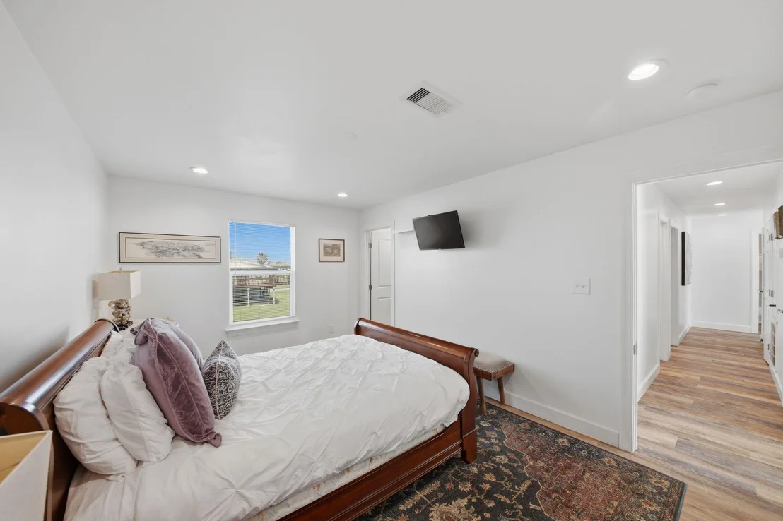 Photo of 706 Beach Drive