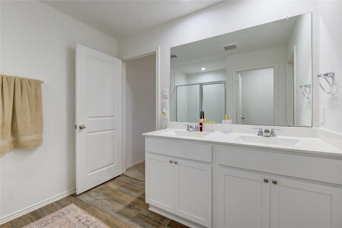 Photo of 4230 Berwick Park Lane