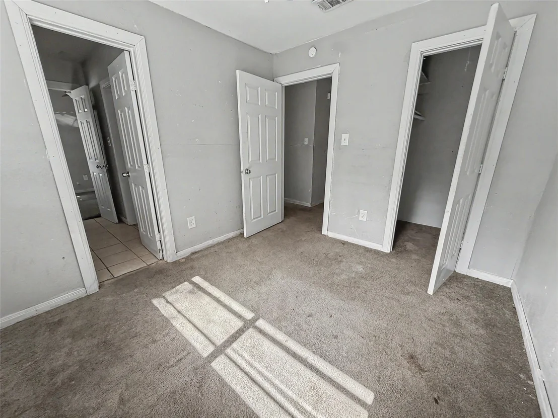 Photo of 5003 Live Oak Drive