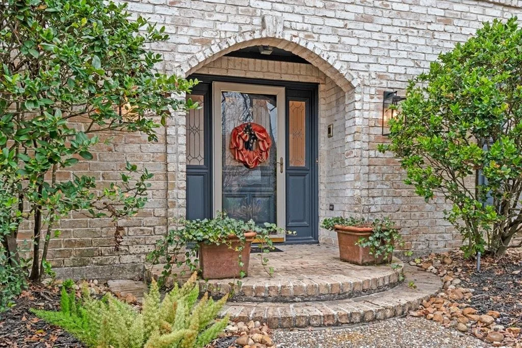 Photo of 6722 Saffron Hills Drive