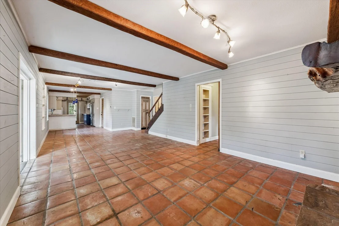 Photo of 202 Hardy Street