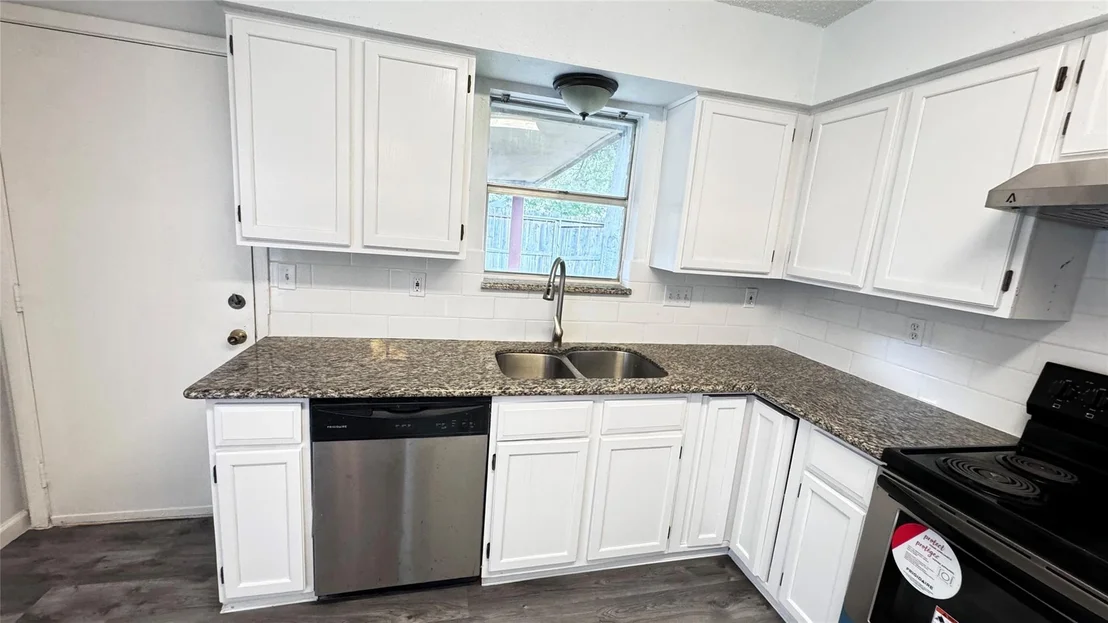 Photo of 2511 Maple Tree Court