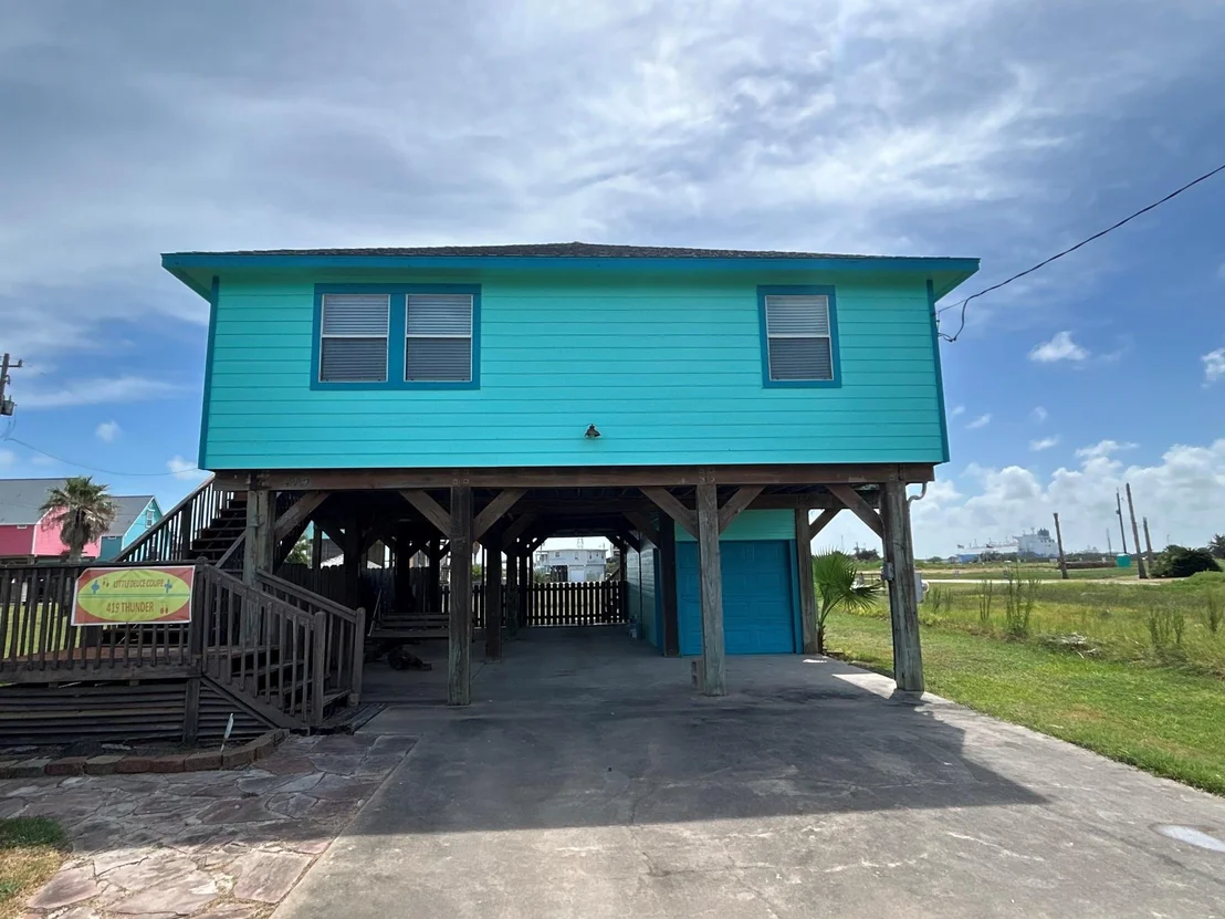 Photo of 419 Thunder Road