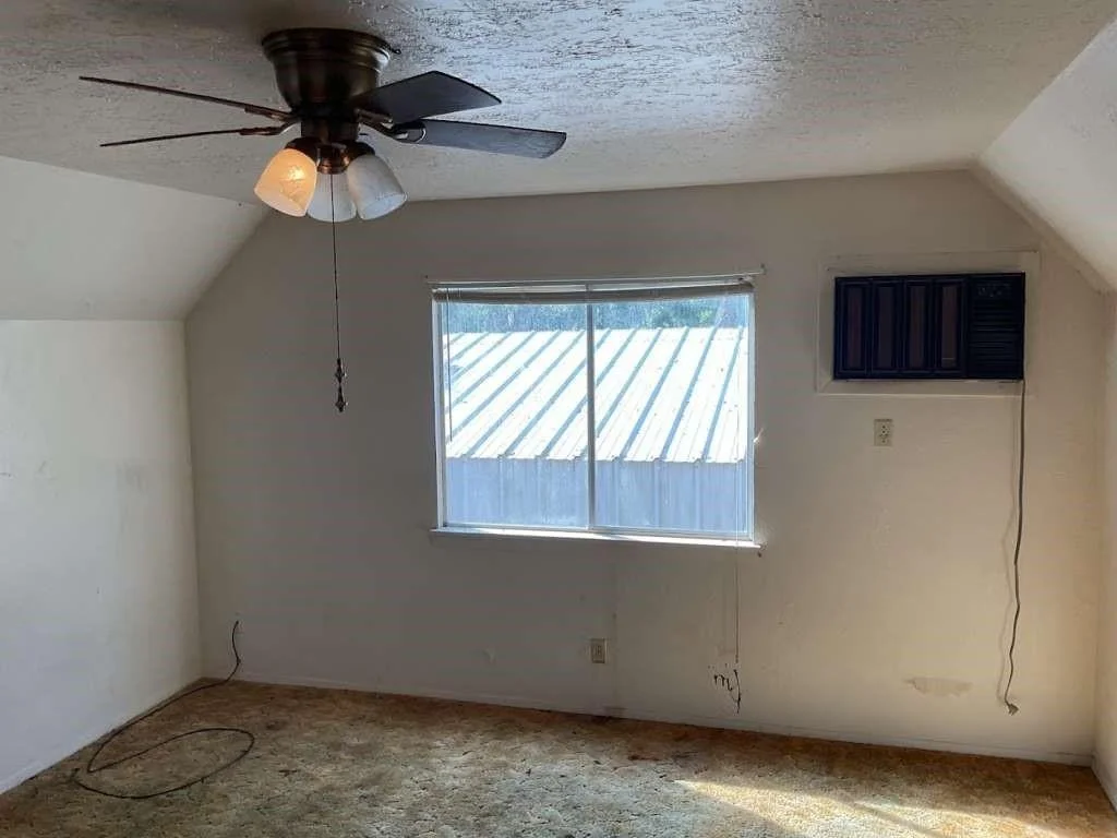 Photo of 543 Bluebonnet Drive