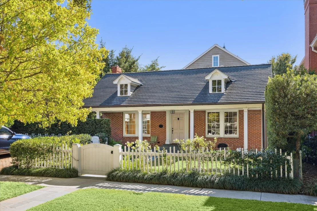 Photo of 1807 Albans Road