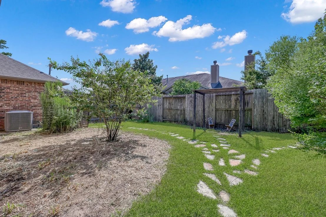 Photo of 19423 Sanctuary Robin Lane