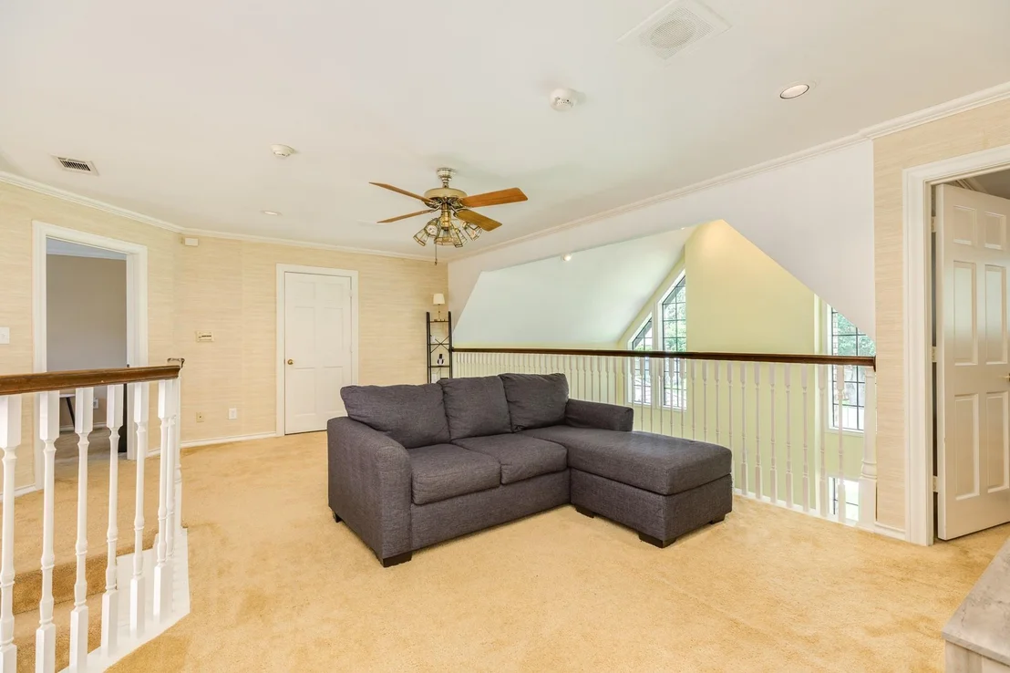 Photo of 110 Sequoia