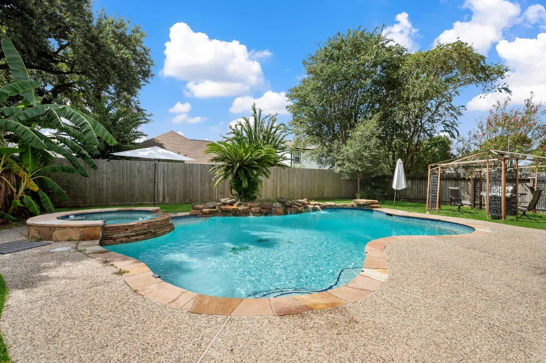Photo of 7306 Oak Walk Drive