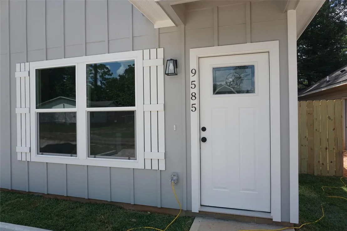 Photo of 9868 Arbor Oak Street