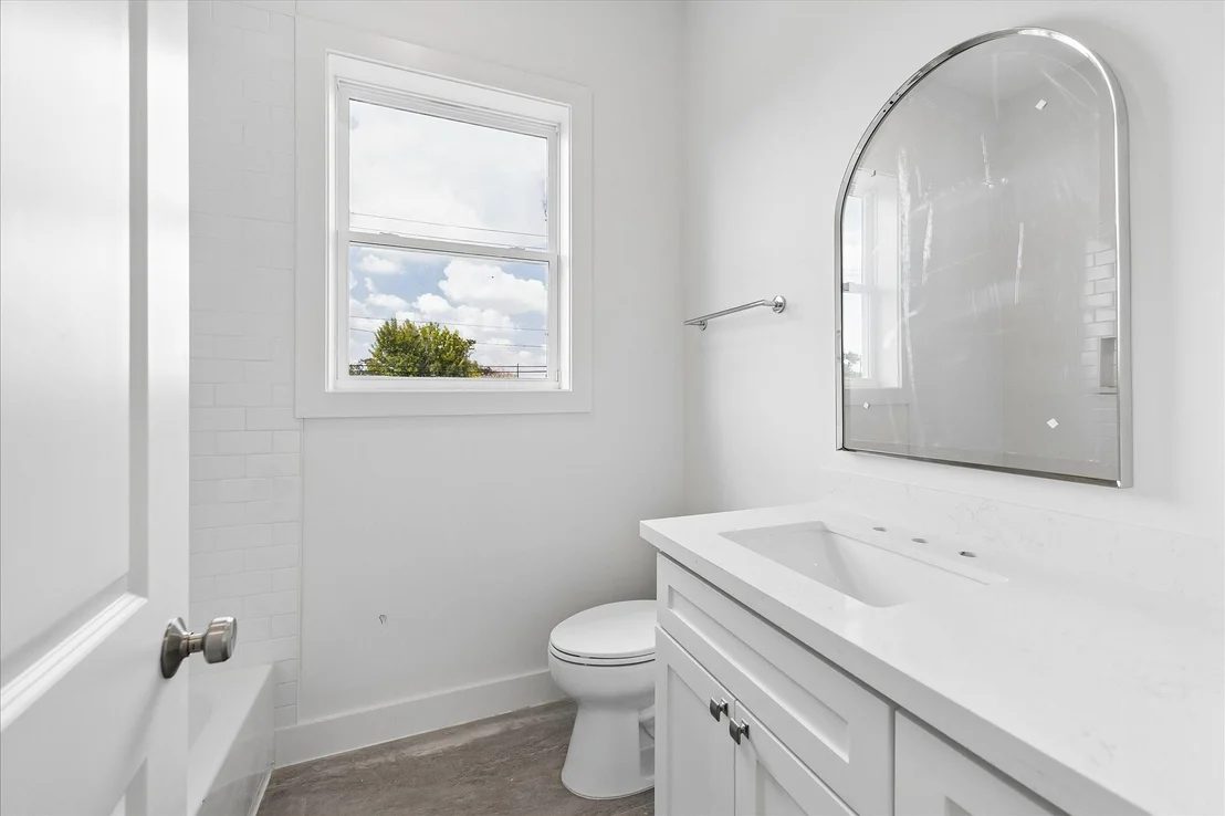 Photo of 1726 Chantilly Lane