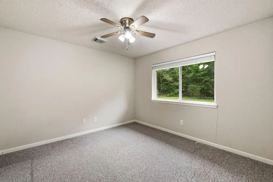 Photo of 27974 Southland Drive