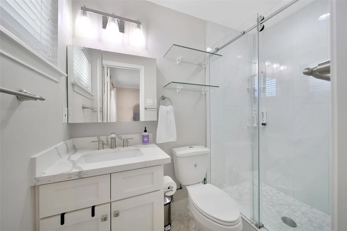 Photo of 4402 Fallbrook Drive