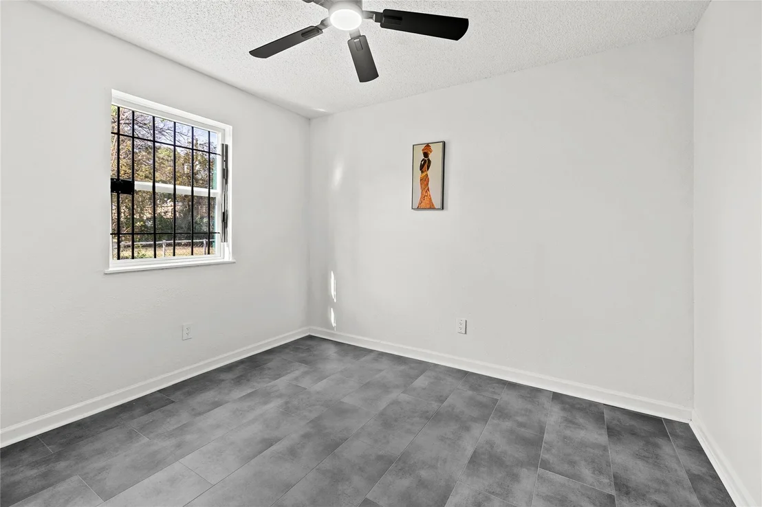 Photo of 10027 Valley Sun Drive