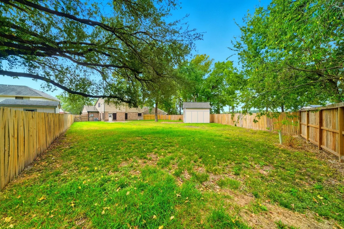 Photo of 7410 Wood Bluff Boulevard
