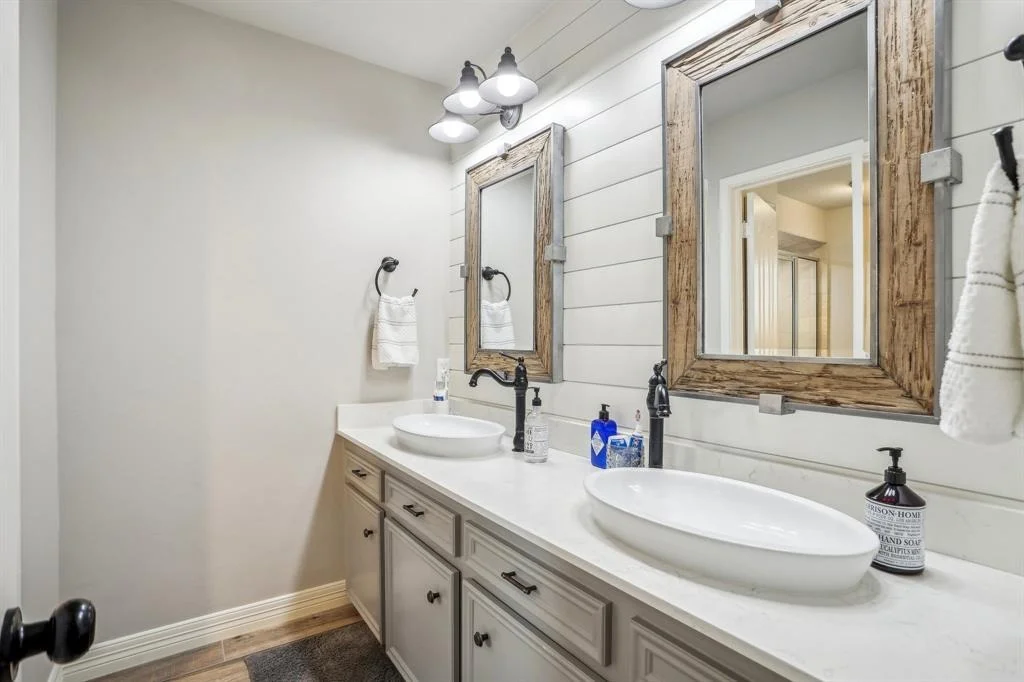 Photo of 631 Cotter Drive