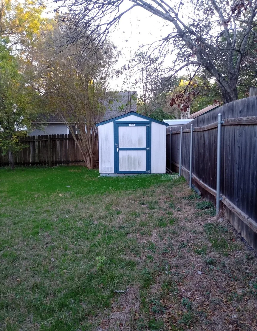 Photo of 805 Kavanagh Drive