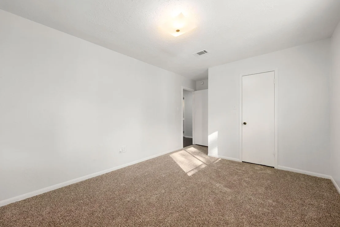 Photo of 5938 Foresthaven Drive