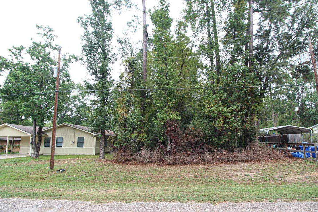 Photo of 345 Cherokee Lane