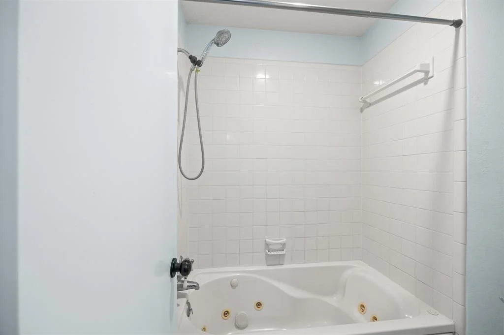 Photo of 20114 Lions Gate Drive