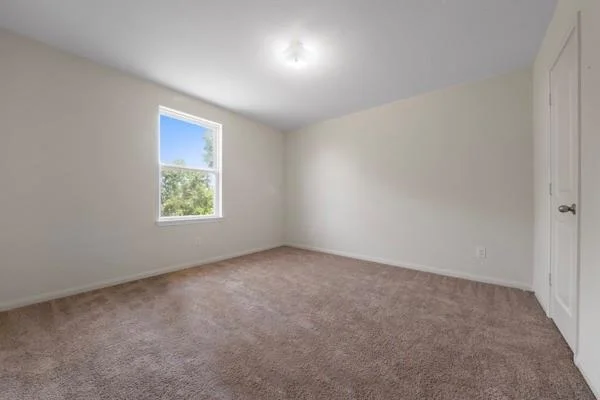 Photo of 1327 Diamond Drape Drive