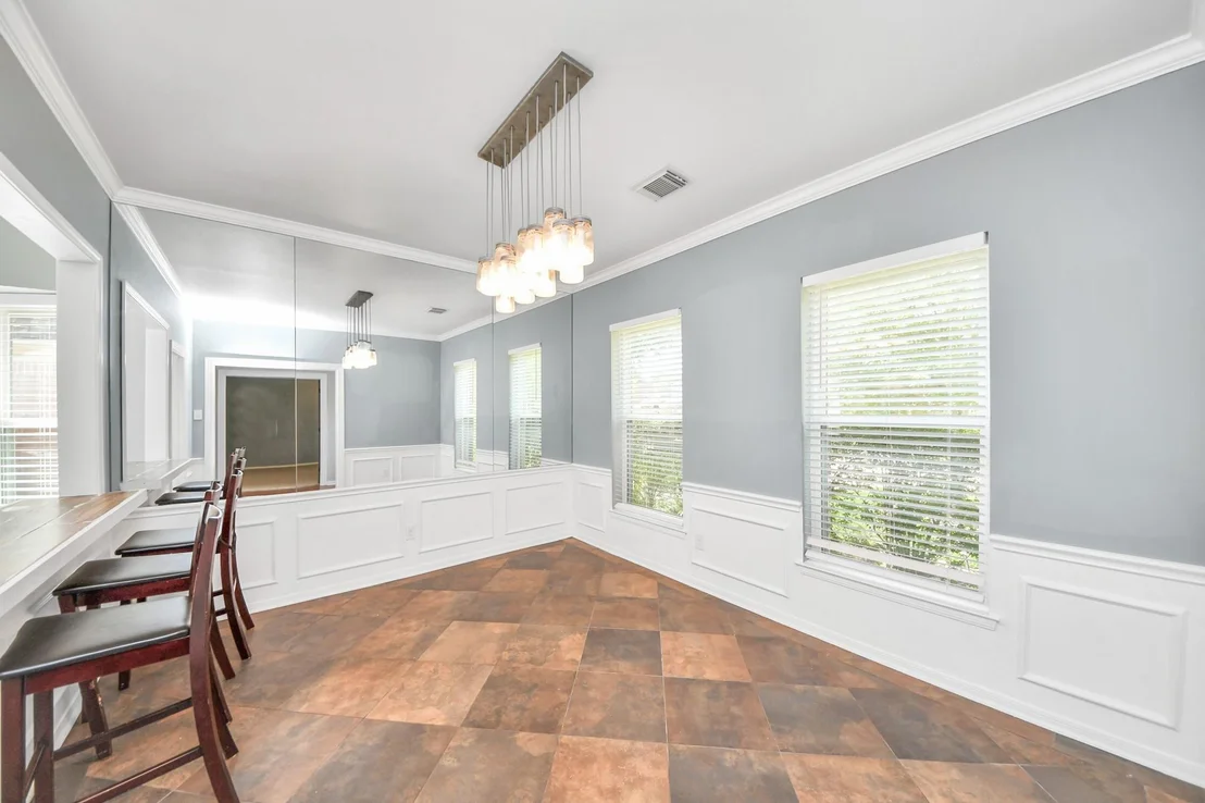 Photo of 622 Fernglade Drive