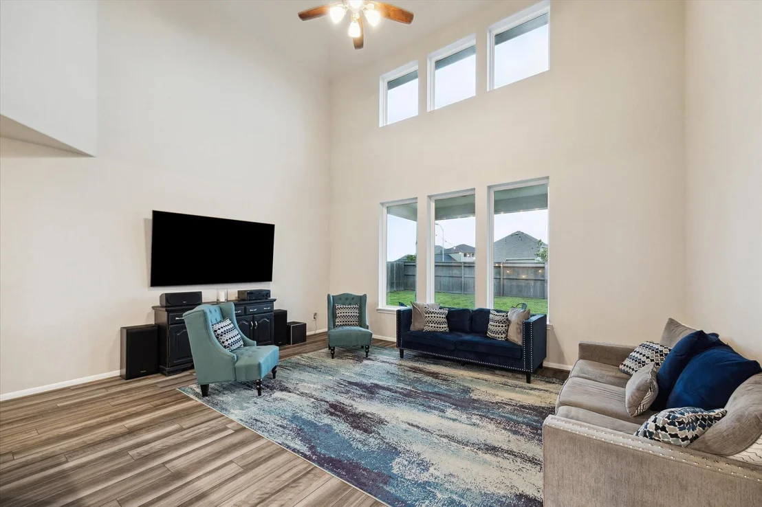 Photo of 17218 Roxburgh Lake Lane