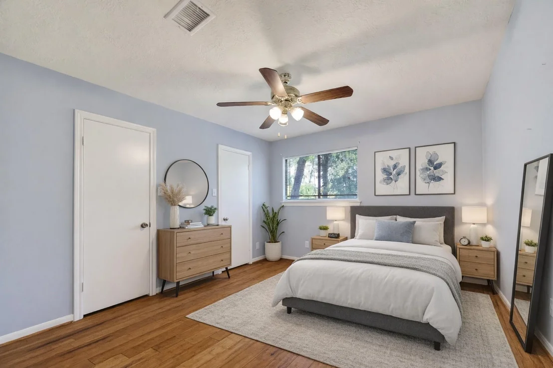 Photo of 1015 Oak Leaf Street