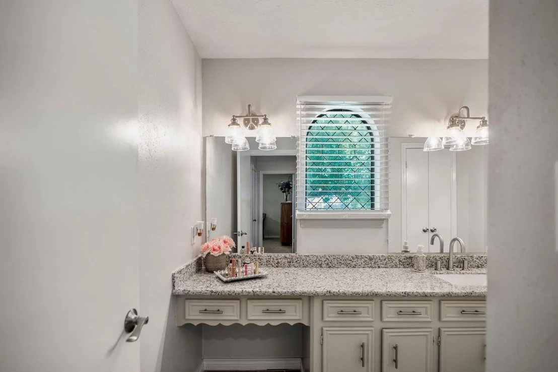 Photo of 15711 Downford Drive