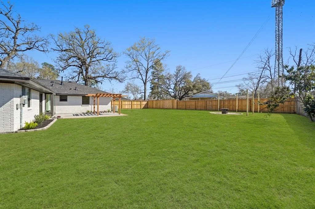 Photo of 4115 Gardendale Drive
