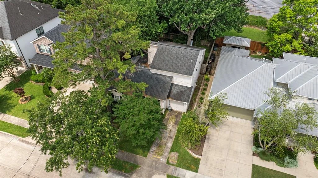 Photo of 5908 Community Drive