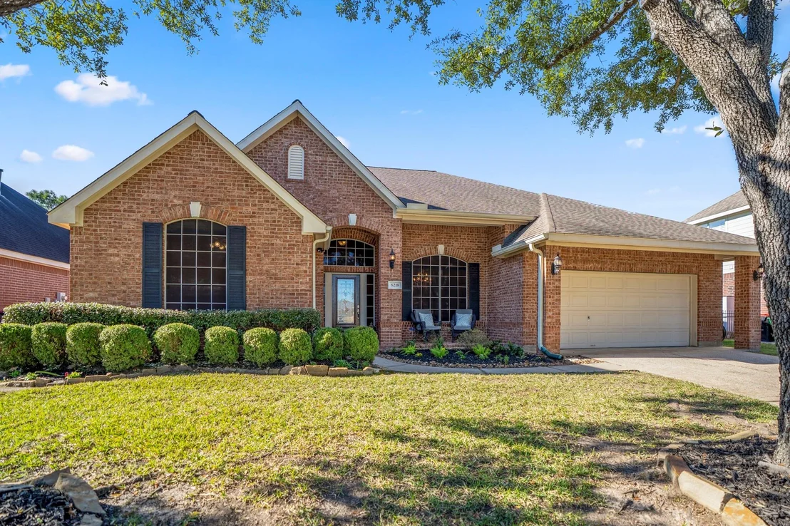 Photo of 6218 Stone Trail Lane