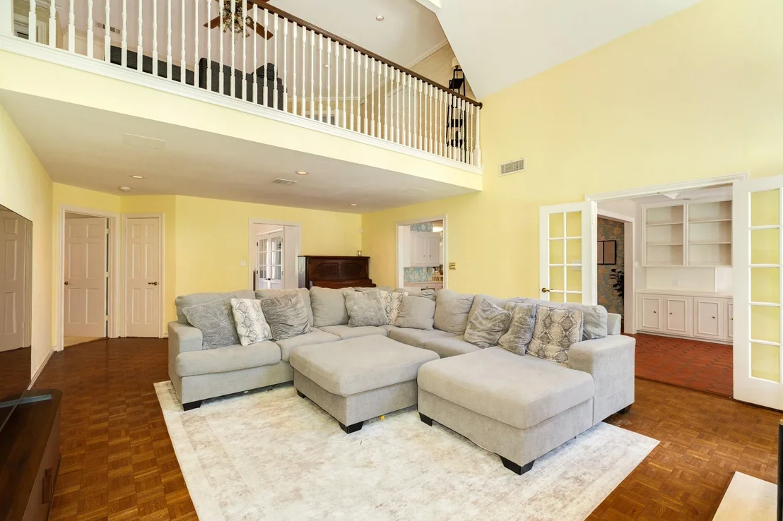 Photo of 110 Sequoia