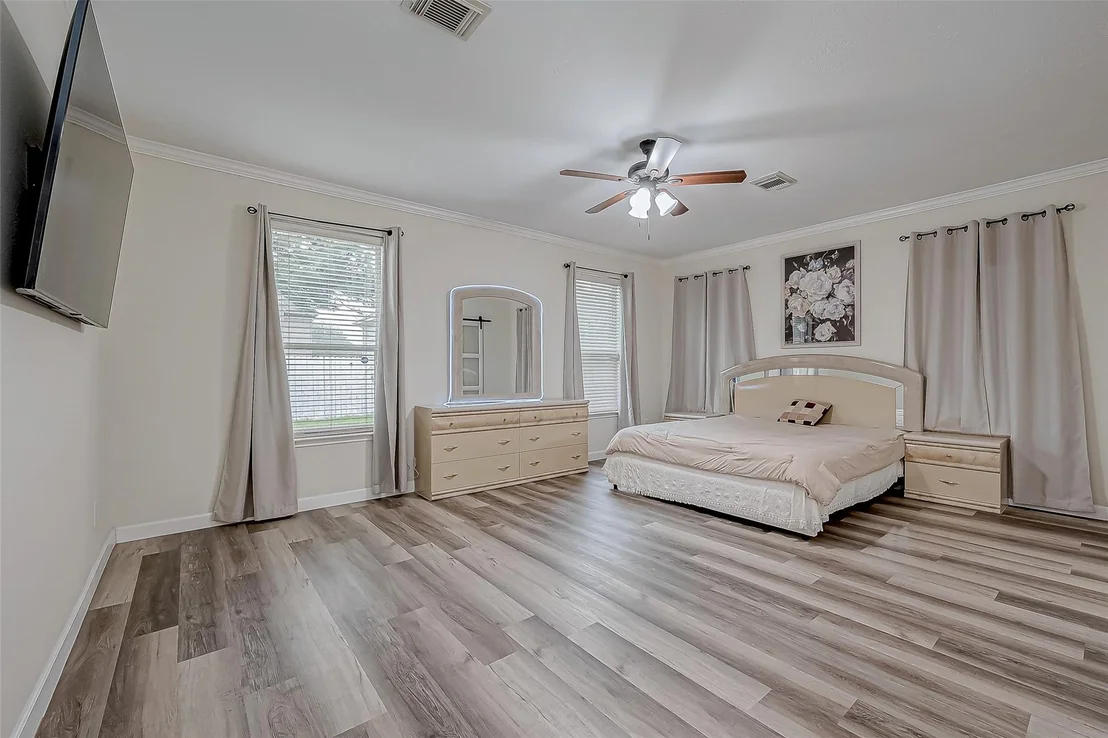 Photo of 22922 Montclair Park Lane