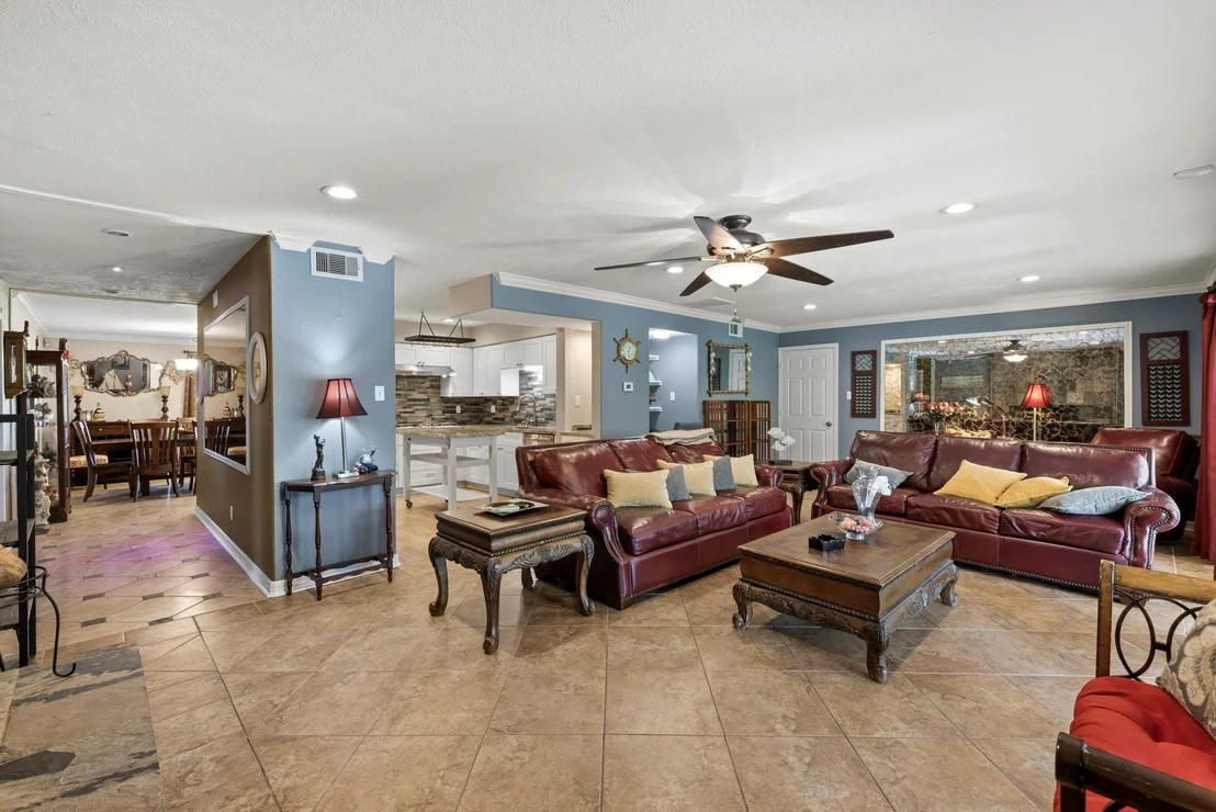Photo of 707 Scenic Drive