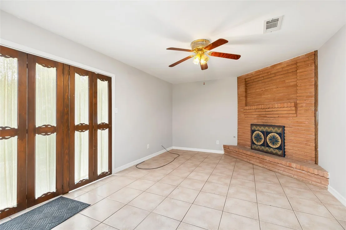 Photo of 29518 W Hawthorne Drive