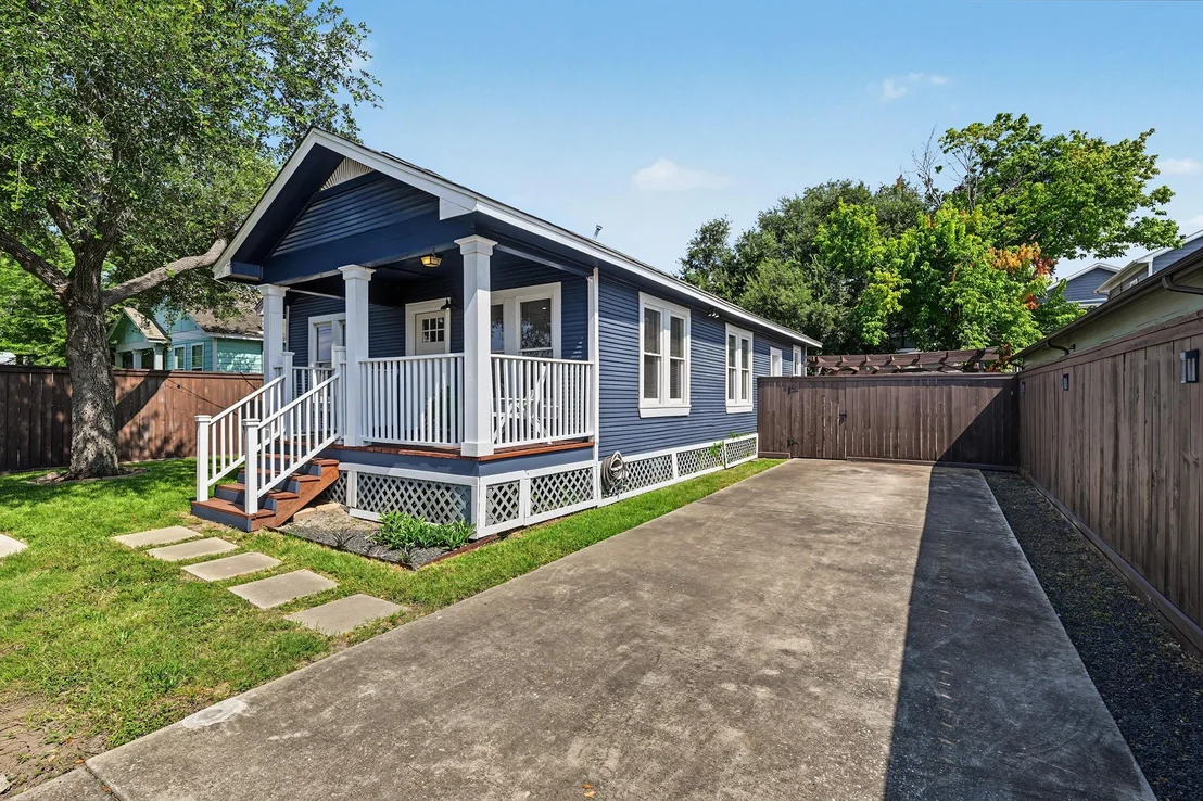 Photo of 1721 Airline Drive