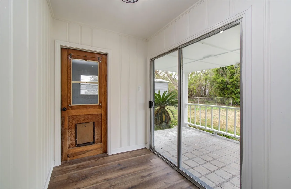 Photo of 2417 Pecan Street