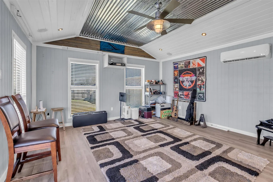 Photo of 183 Harley Drive