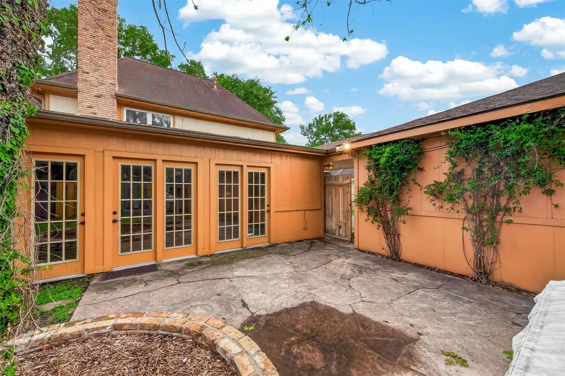 Photo of 6210 Claridge Drive