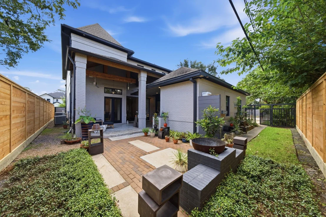 Photo of 1601 Pine Chase Drive