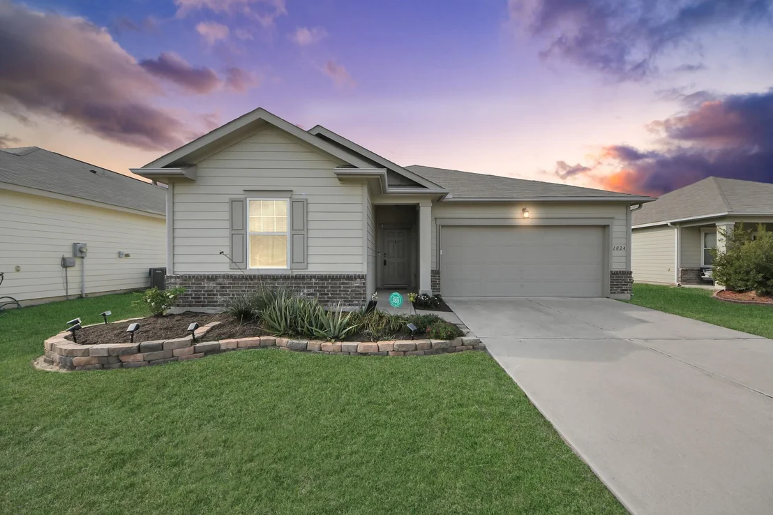 Photo of 1024 Banyon Tree Lane