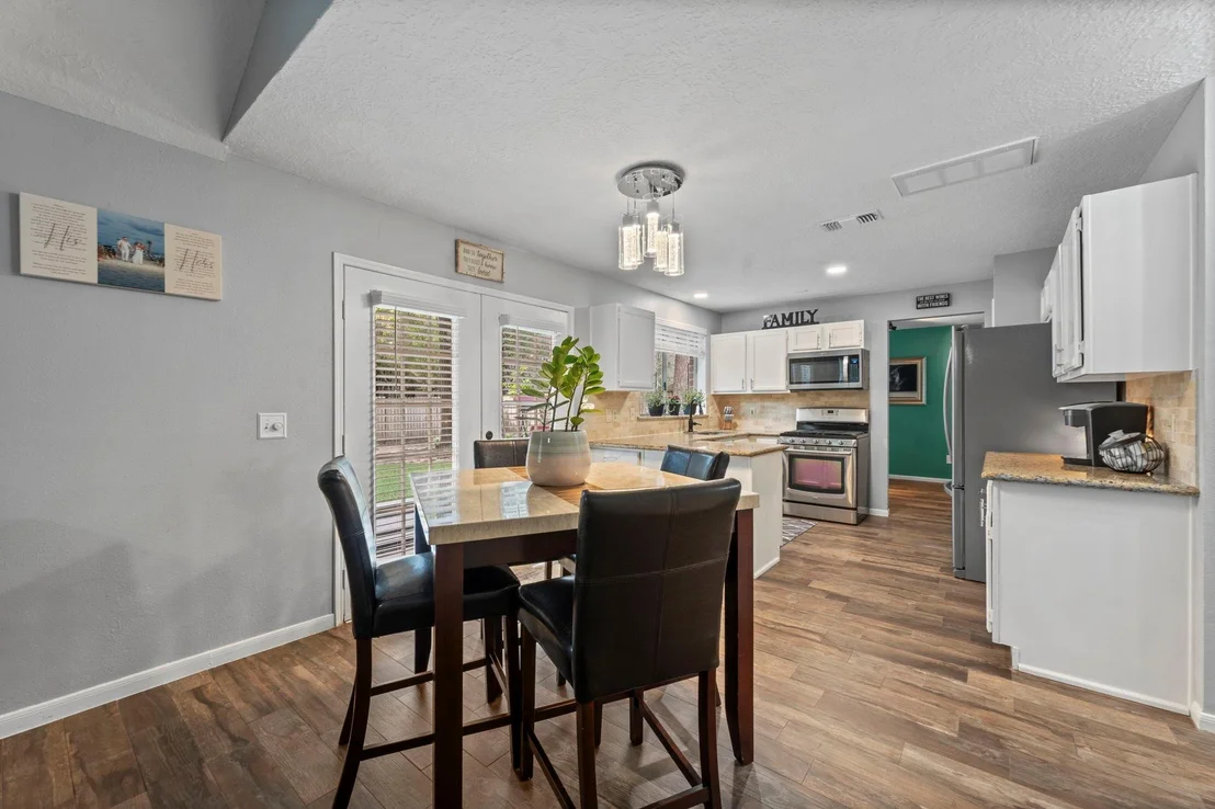 Photo of 94 Rockridge Drive