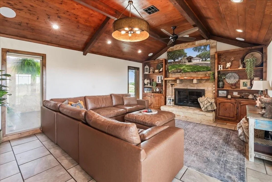 Photo of 9795 County Road 2249