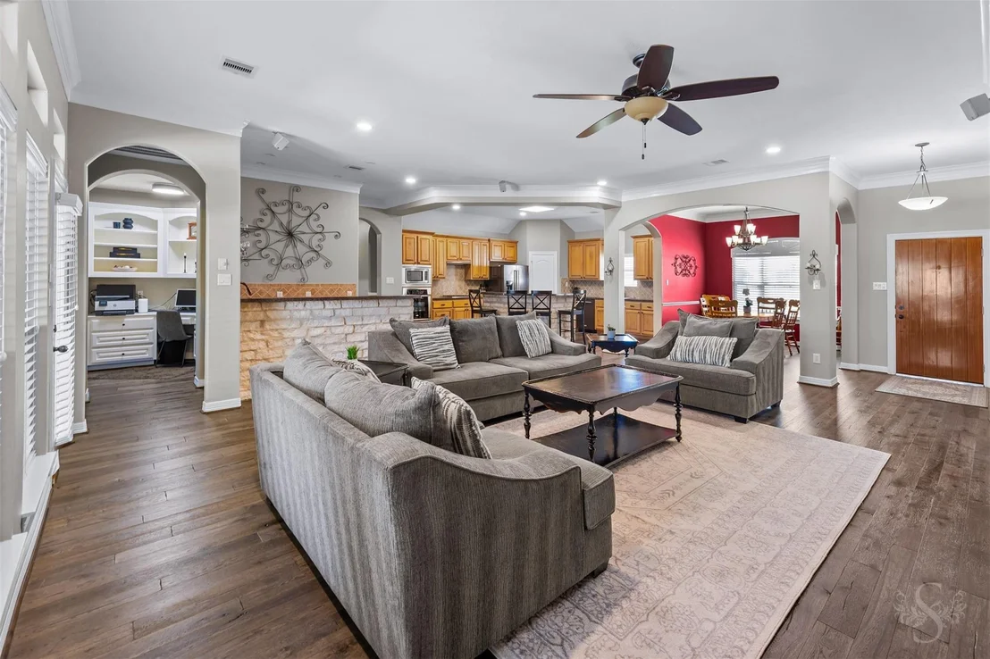 Photo of 3635 River Bend Drive
