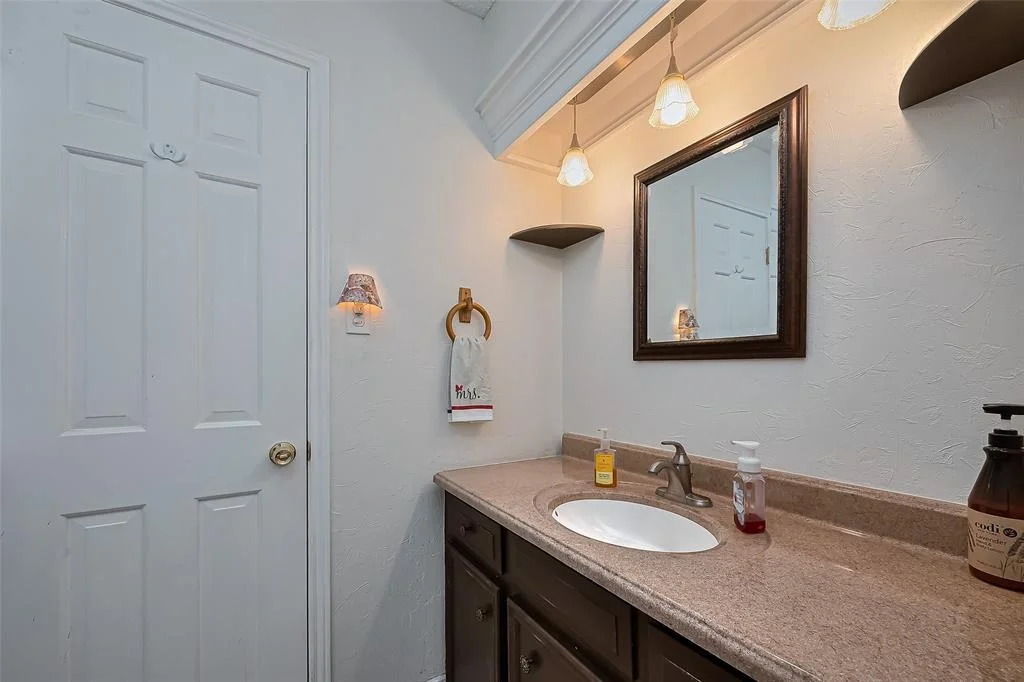 Photo of 5511 Foresthaven Drive