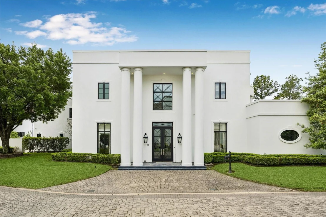 Photo of 24 Crestwood Drive
