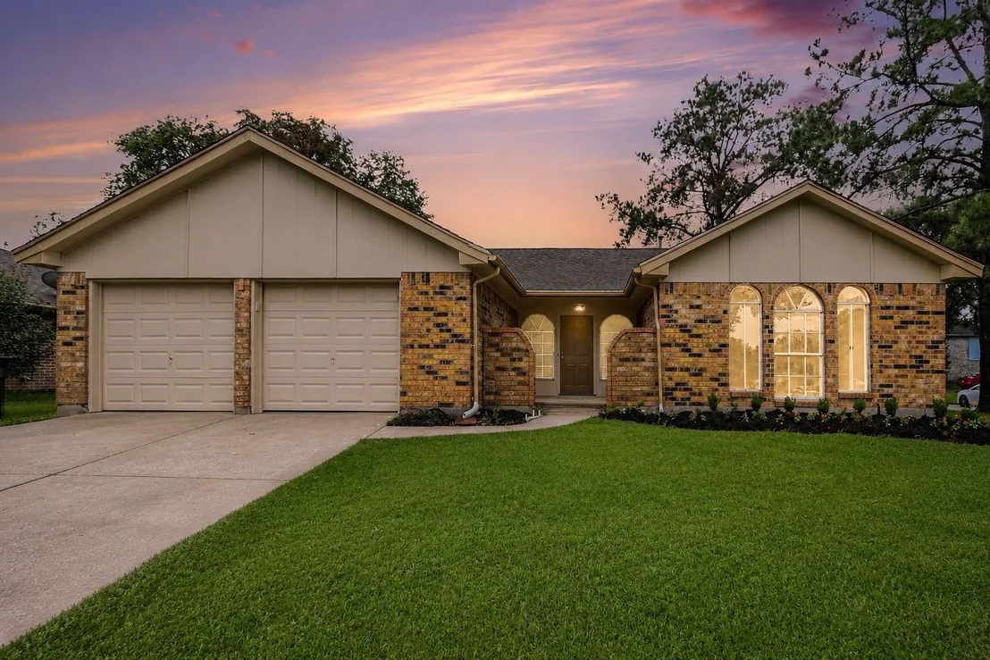 Photo of 3810 Clover Drive