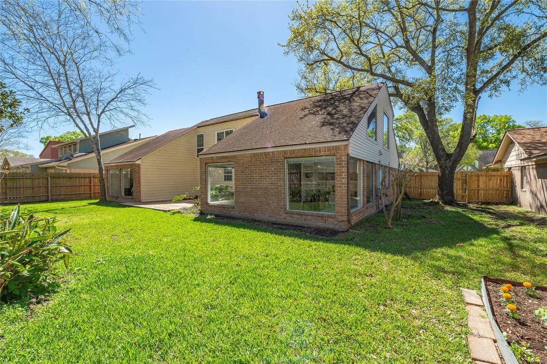 Photo of 16419 Laurelfield Drive